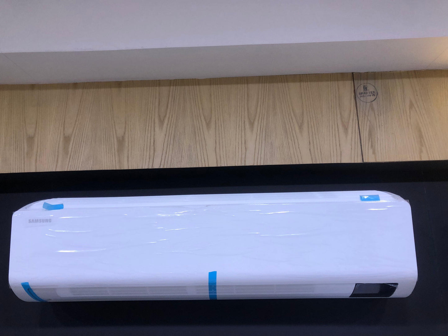 Samsung AR24ASFYGWK 2.0 Ton Heat & Cool Inverter AC